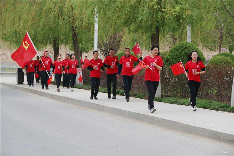 1619330778295265.jpg 竟跑風(fēng)采 (1).jpg