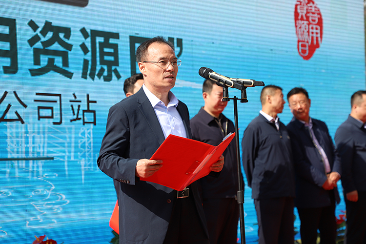 1663903908726988.jpg 祁連山黨委書(shū)記蔡軍恒.jpg