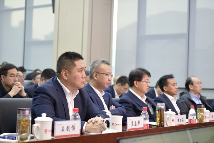 1706536011189494.jpg 領(lǐng)導(dǎo)參加培訓(xùn).jpg